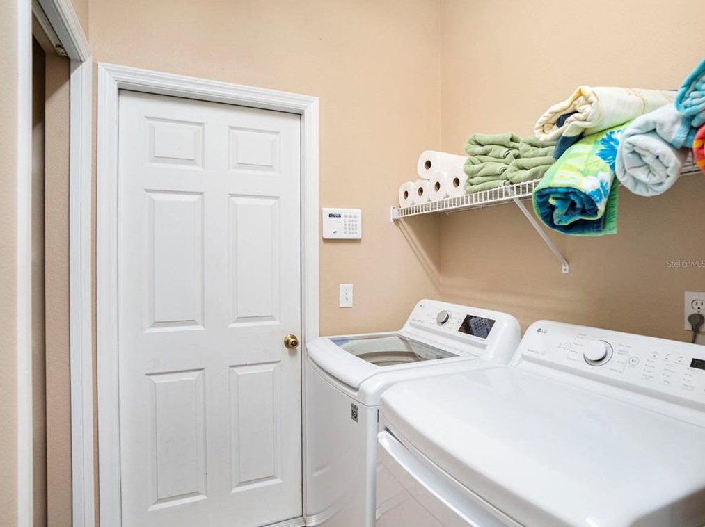 7005 Potomac Cir, Riverview FL 33578-8308 exterior