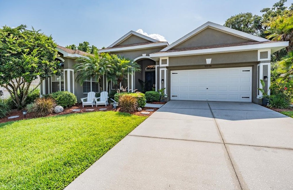 12228 Woodlands Cir, Dade City FL  33525-8287 exterior