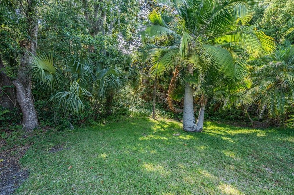 12228 Woodlands Cir, Dade City FL  33525-8287 exterior