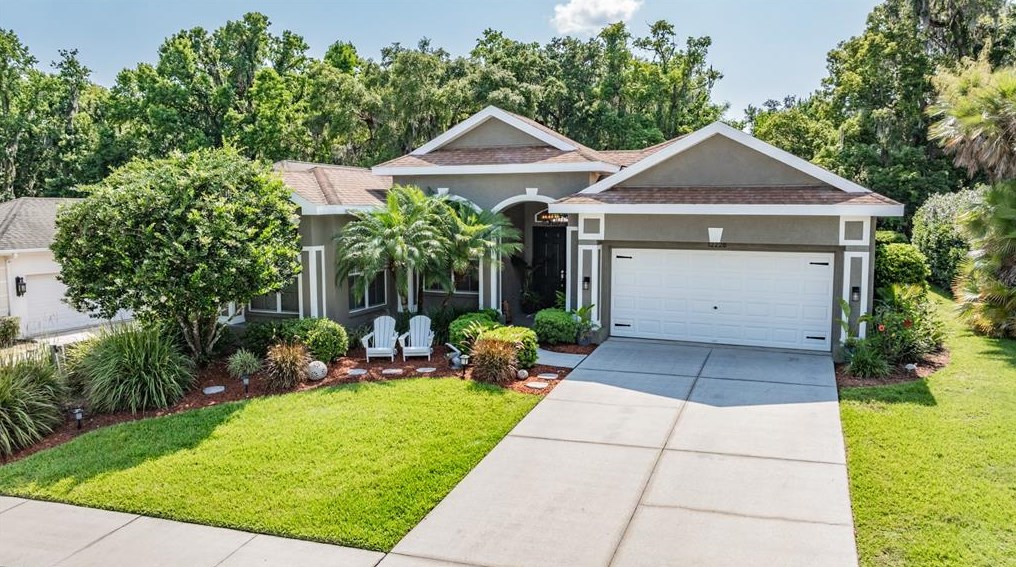 12228 Woodlands Cir, Dade City FL  33525-8287 exterior