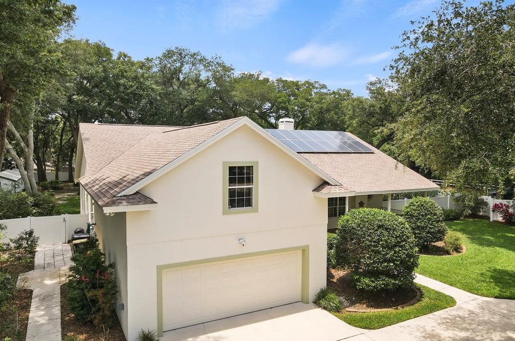 6207 Forestwood Dr, Lakeland FL 33811-2401 exterior