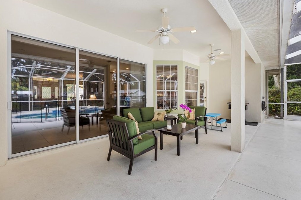 6207 Forestwood Dr, Lakeland FL 33811-2401 exterior