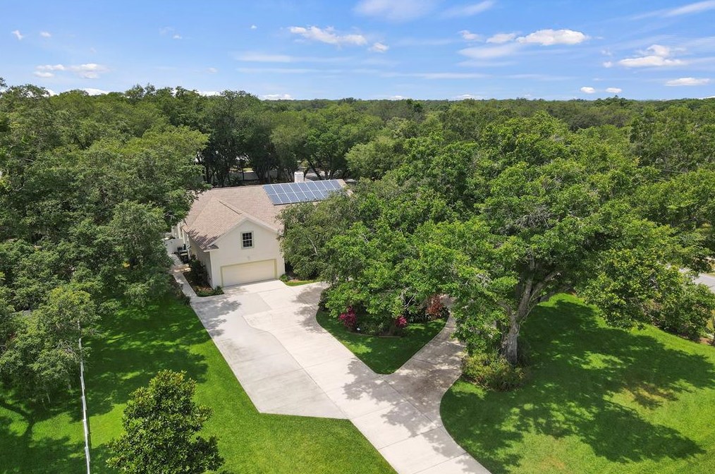 6207 Forestwood Dr, Lakeland FL 33811-2401 exterior