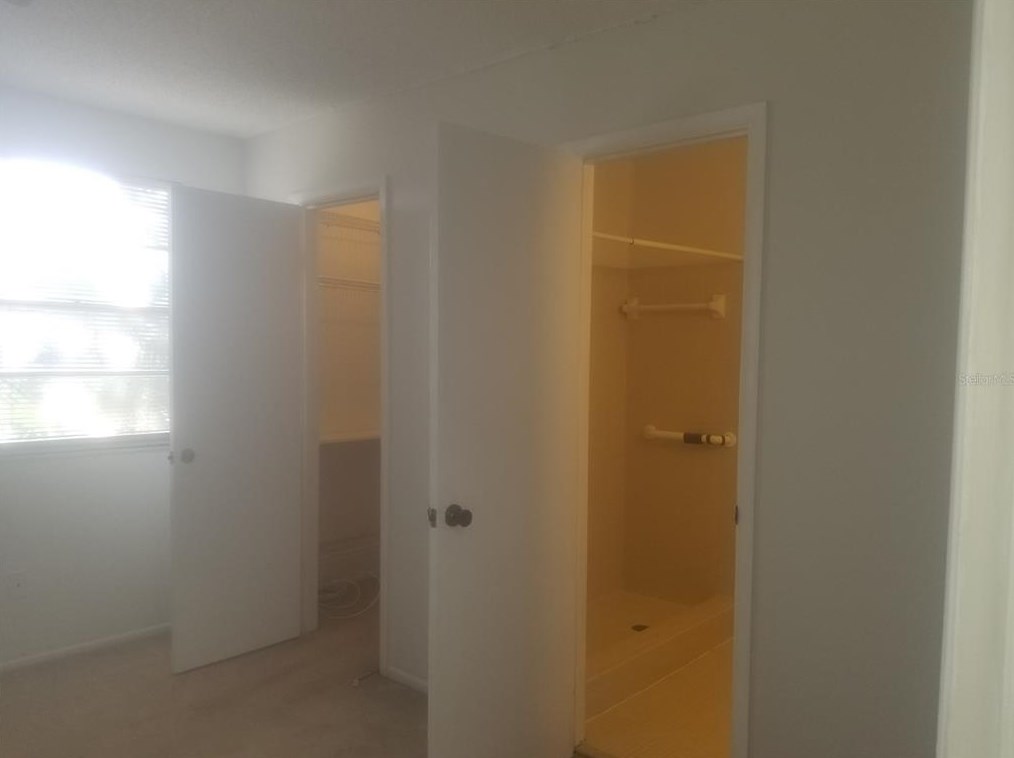 5144 Tennis Court Cir, Tampa FL 33617-4718 exterior