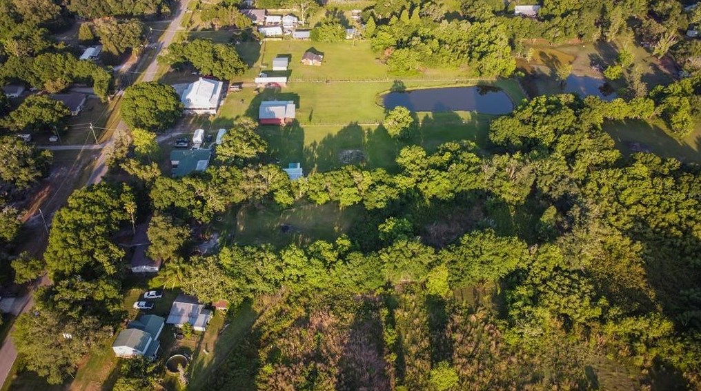 7803 Four Pines Rd, Plant City FL  33565-3129 exterior