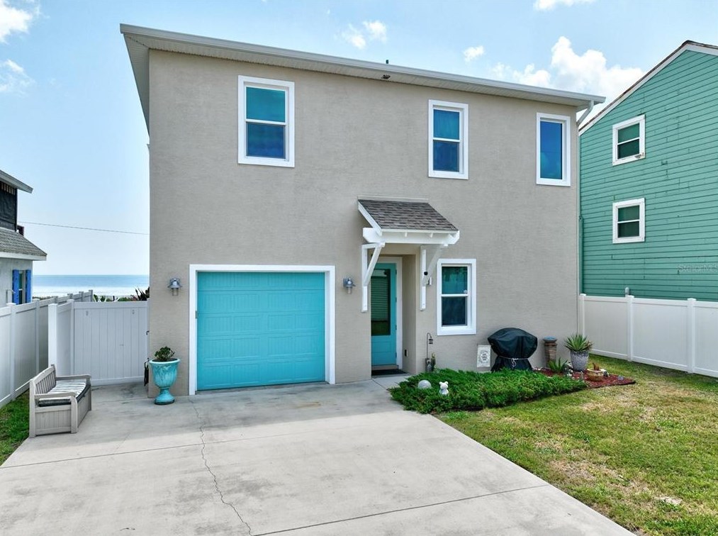 2032 Oceanshore Blvd, Flagler Beach FL  32136-2802 exterior