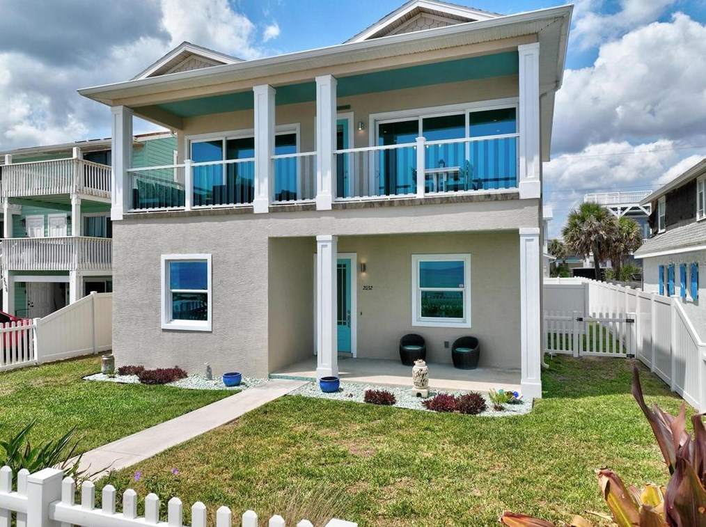 2032 Oceanshore Blvd, Flagler Beach FL  32136-3905 exterior