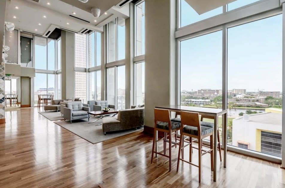 777 Ashley Dr, Tampa FL  33602-4356 exterior