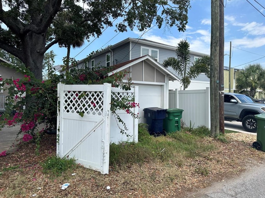 1312 Moody Ave, Tampa FL  33629-4737 exterior