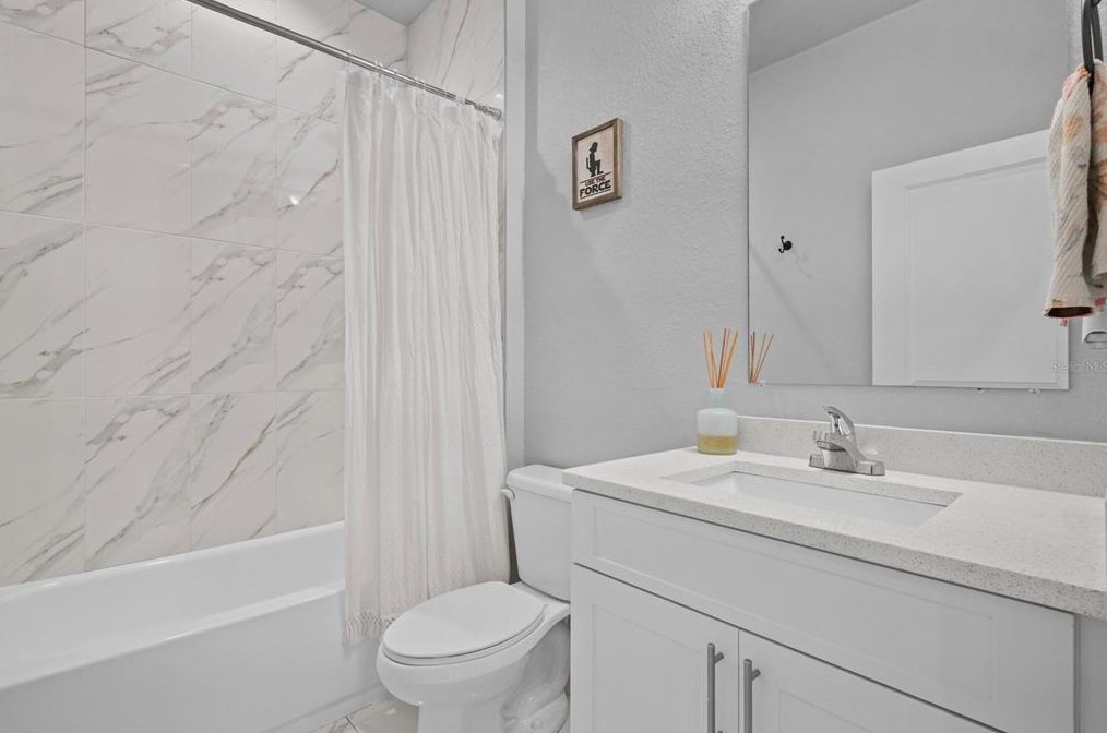 2502 18th Ave, Tampa FL 33619-2424 exterior