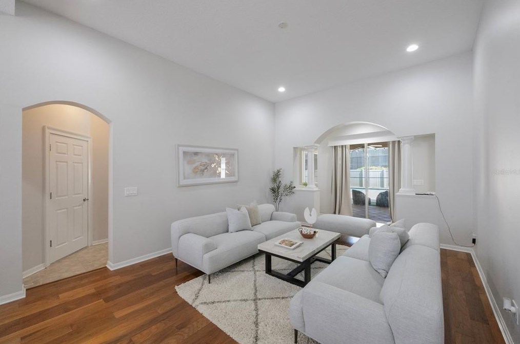 6935 Grn Heron Dr, Zephyrhills FL 33545-3894 exterior