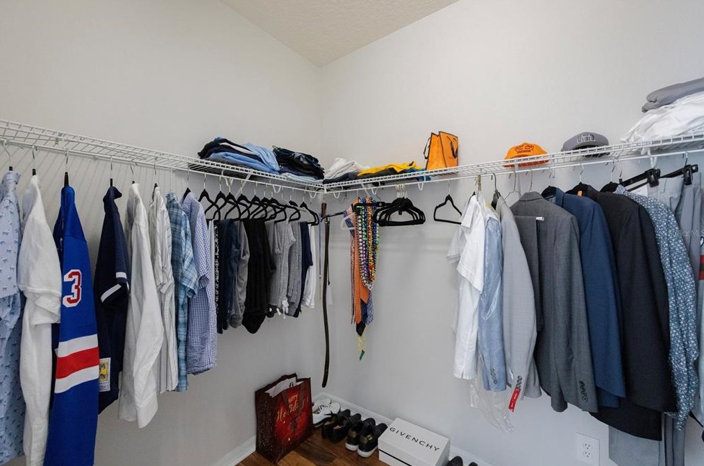 6935 Grn Heron Dr, Zephyrhills FL 33545-3894 exterior