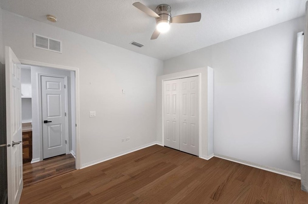 6935 Grn Heron Dr, Zephyrhills FL 33545-3894 exterior