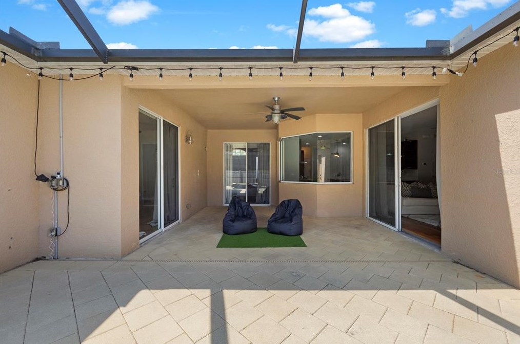 6935 Grn Heron Dr, Zephyrhills FL 33545-3894 exterior