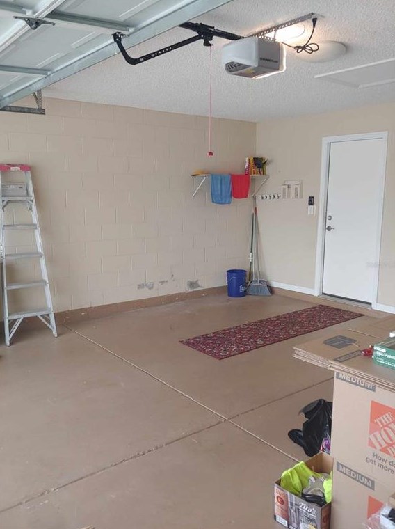 318 Caloosa Palms Ct, Ruskin FL 33573-6933 exterior