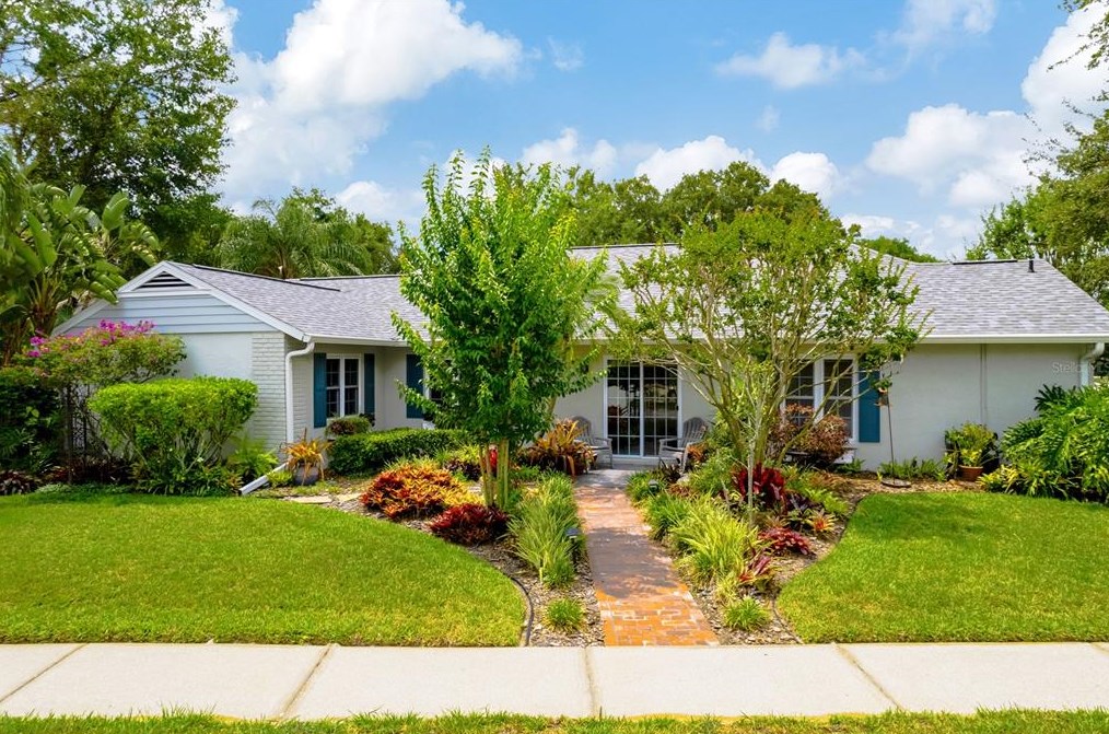 1514 Woonsocket Ln, Brandon FL  33511-1823 exterior