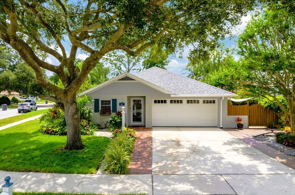 1514 Woonsocket Ln, Brandon FL  33511-1823 exterior