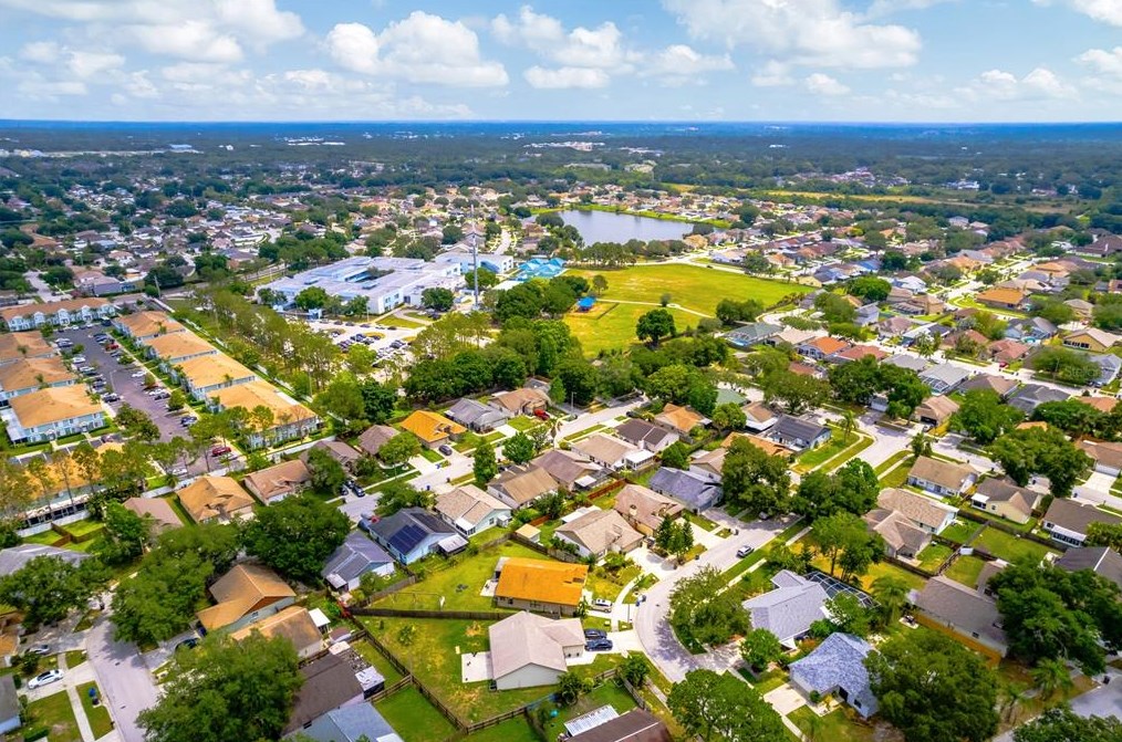 1514 Woonsocket Ln, Brandon FL  33511-1823 exterior