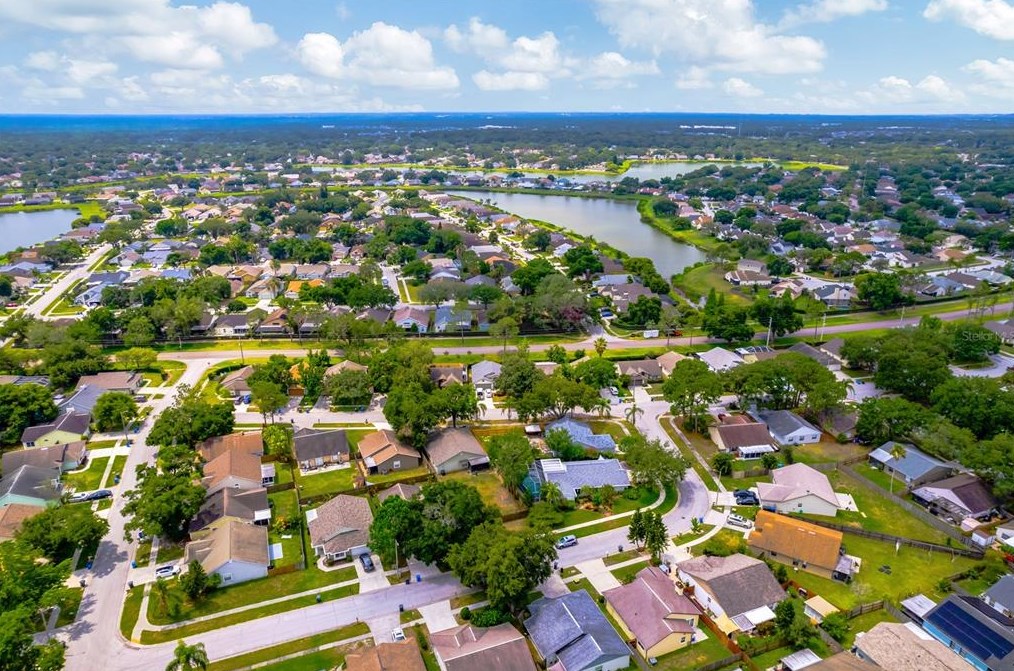 1514 Woonsocket Ln, Brandon FL  33511-1823 exterior