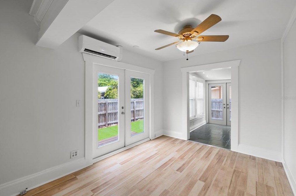 3011 Ola Ave, Tampa FL 33603-3500 exterior