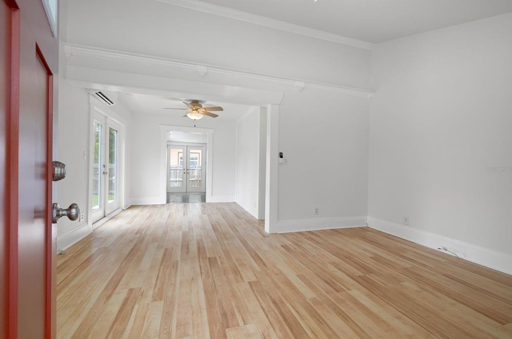 3011 Ola Ave, Tampa FL 33603-3500 exterior