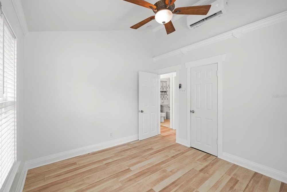 3011 Ola Ave, Tampa FL 33603-3500 exterior