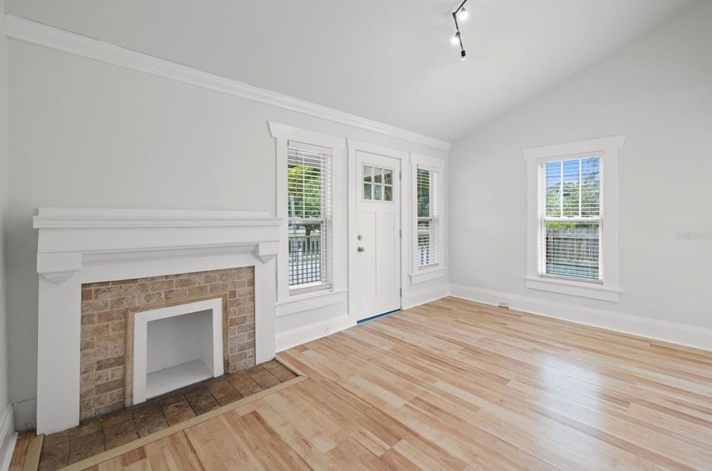 3011 Ola Ave, Tampa FL 33603-3500 exterior