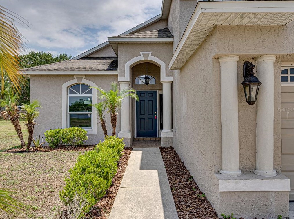 9127 Egret Cove Cir, Riverview FL  33578-3114 exterior