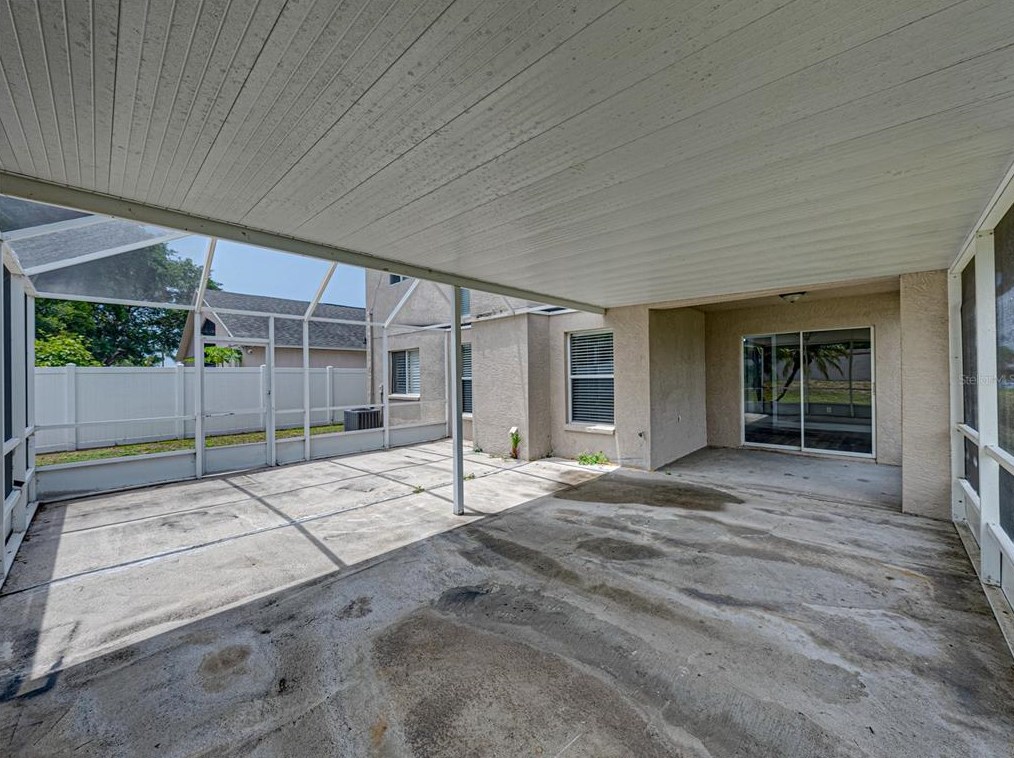 9127 Egret Cove Cir, Riverview FL  33578-3114 exterior