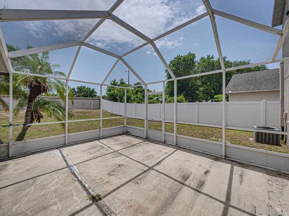 9127 Egret Cove Cir, Riverview FL  33578-3114 exterior