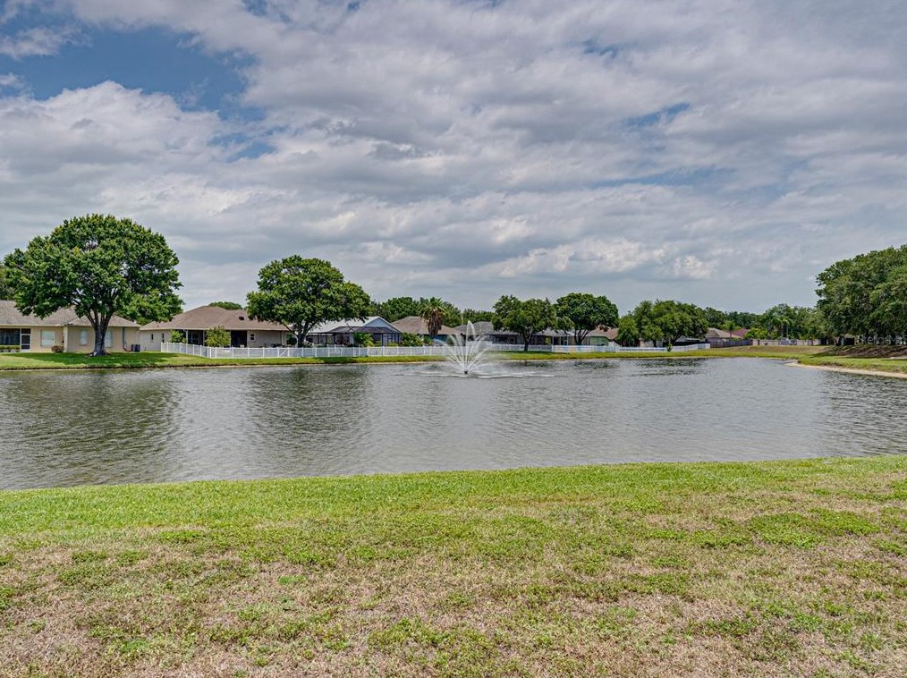 9127 Egret Cove Cir, Riverview FL  33578-3114 exterior