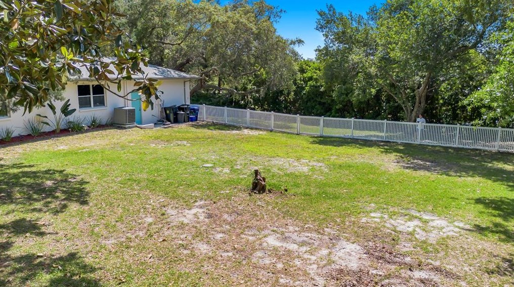 10 Byrsonima Ct, Homosassa FL 34446-4609 exterior