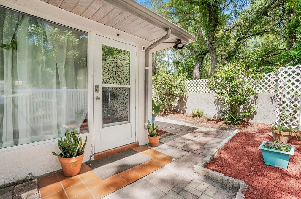 10 Byrsonima Ct, Homosassa FL 34446-4609 exterior