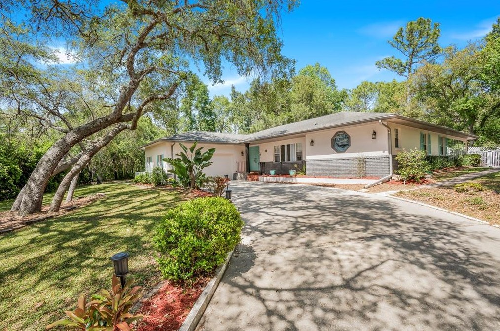 10 Byrsonima Ct, Homosassa FL 34446-4609 exterior