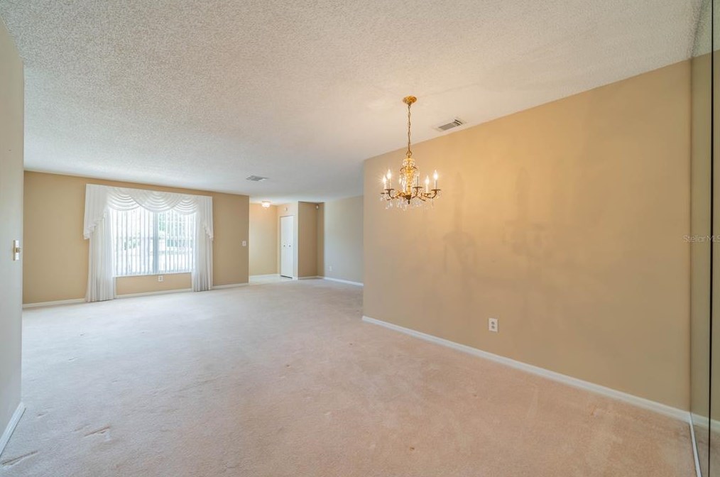 806 Bluewater Dr, Ruskin FL  33573-6277 exterior