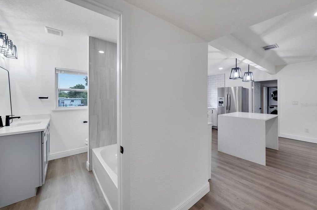 8719 Larkhall Pl, Tampa FL 33604-2310 exterior