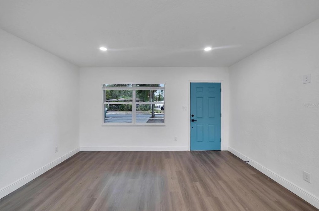 8719 Larkhall Pl, Tampa FL 33604-2310 exterior