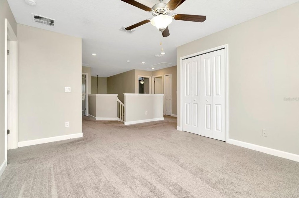 9910 Smarty Jones Dr, Ruskin FL  33573-6718 exterior