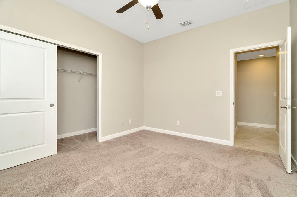 9910 Smarty Jones Dr, Ruskin FL  33573-6718 exterior