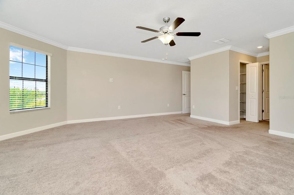 9910 Smarty Jones Dr, Ruskin FL  33573-6718 exterior