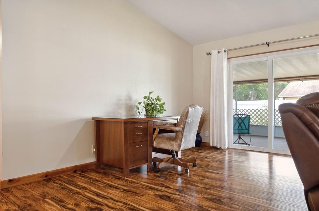 1950 Clement Rd, Lutz FL  33549-5557 exterior