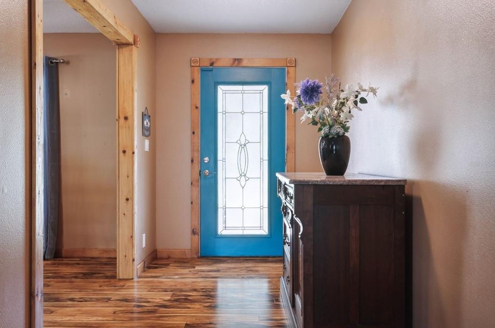 1950 Clement Rd, Lutz FL  33549-5557 exterior