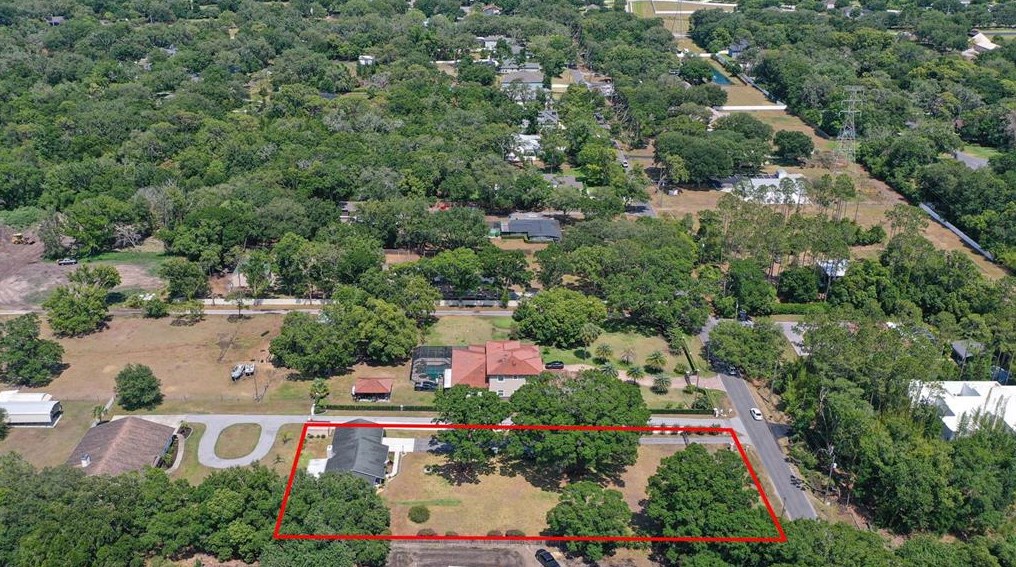 1950 Clement Rd, Lutz FL  33549-5593 exterior