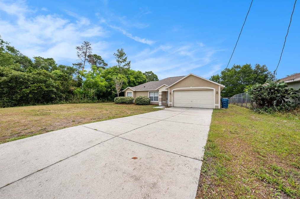 5044 Deltona Blvd, Brooksville FL  34606-1503 exterior