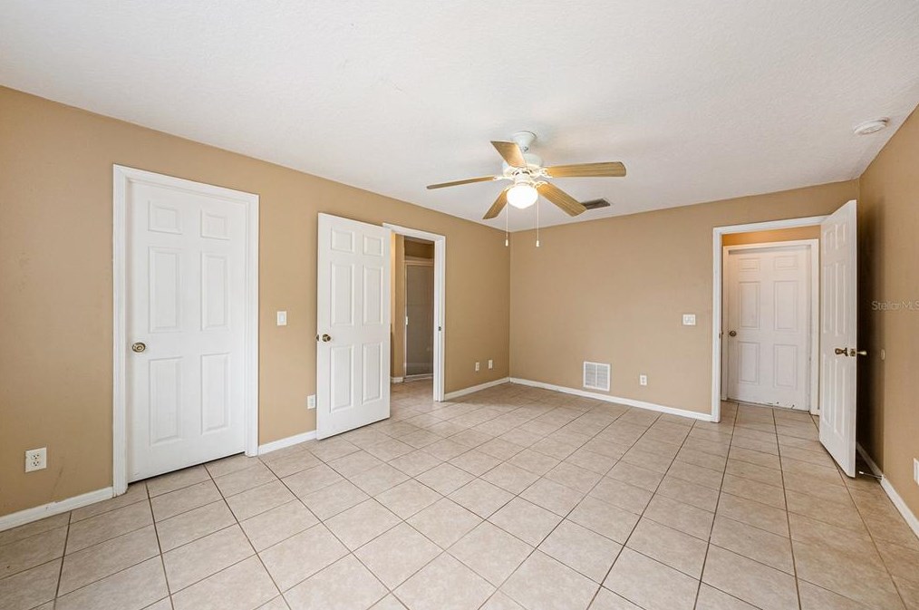 5044 Deltona Blvd, Brooksville FL  34606-1503 exterior