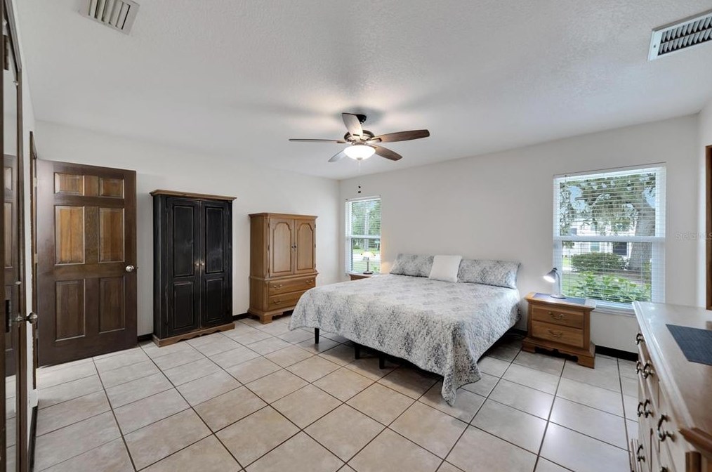 11301 Donneymoor Dr, Riverview FL  33569-9118 exterior