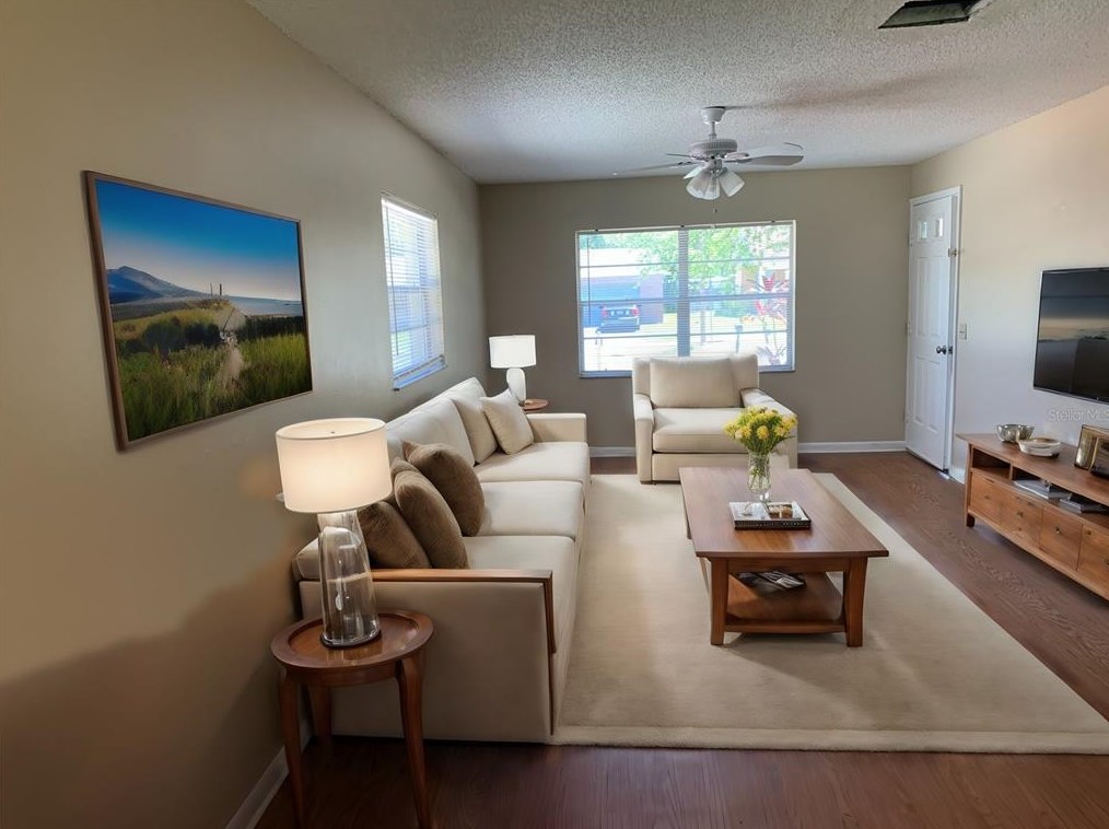 6909 Mathers Ln, Riverview FL  33578-8512 exterior