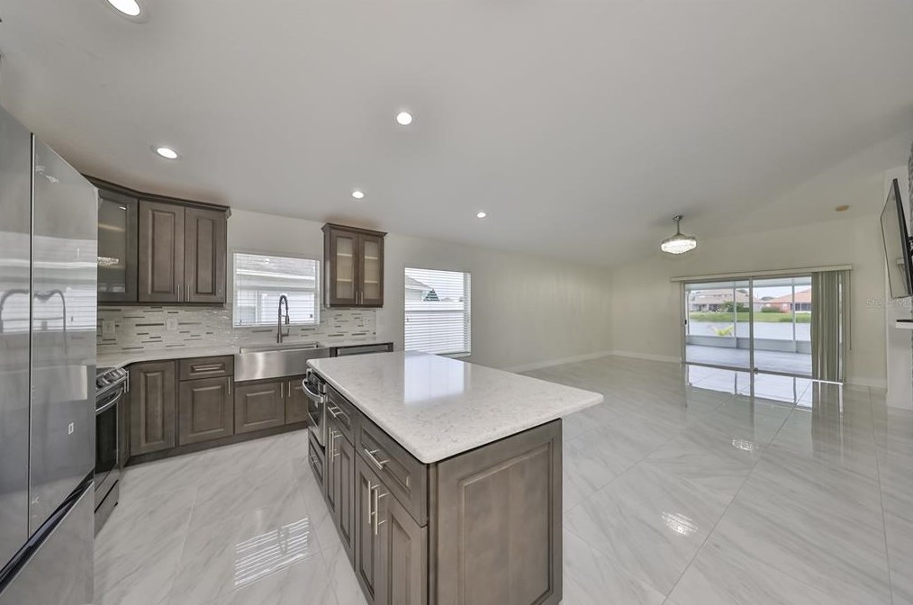 7120 Humber Cir, Zephyrhills FL exterior