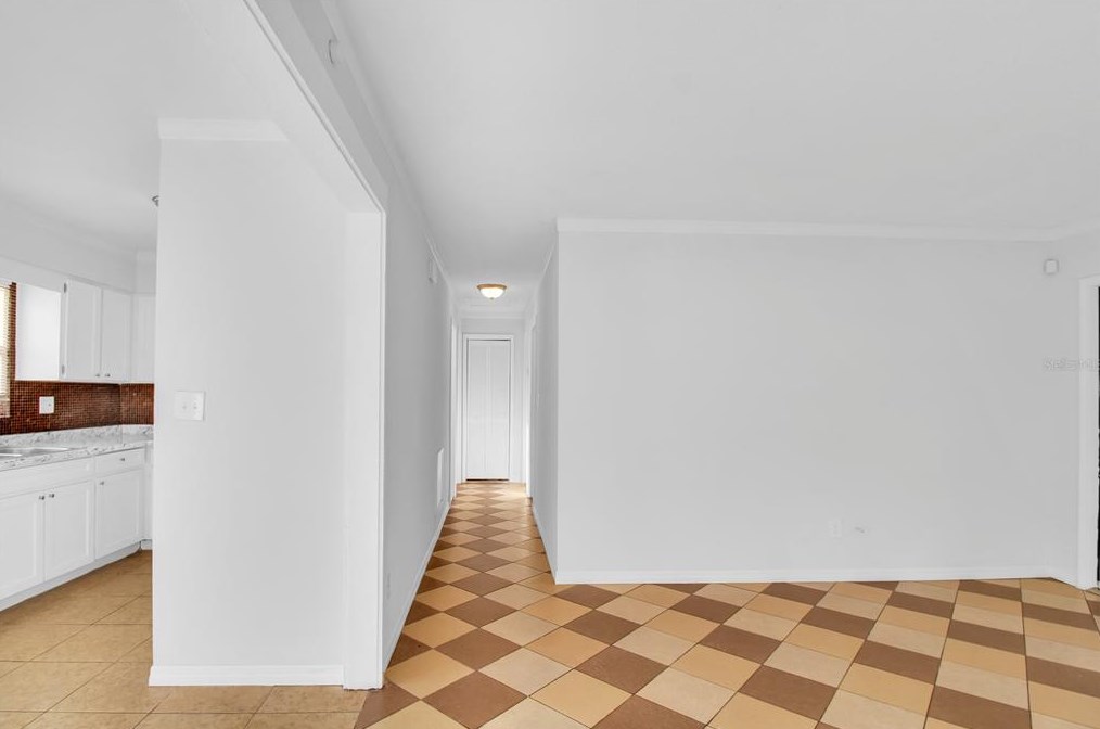 3215 Deerfield Dr, Tampa FL 33619-6526 exterior