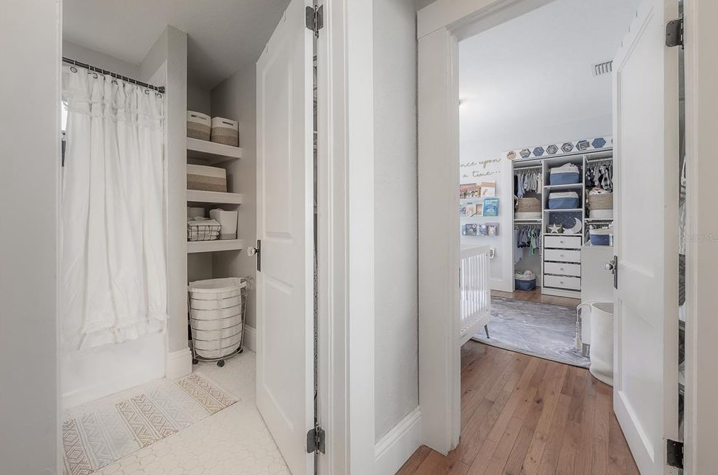 304 Minnehaha St, Tampa FL 33604-5737 exterior